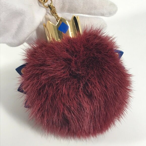 LOUIS VUITTON Red Keyring - Picture 3 of 11